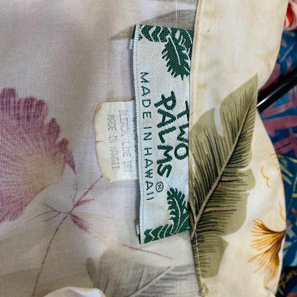🏝️ Palm & Plumeria print vintage Buttondown blouse, small - Picture 6 of 8